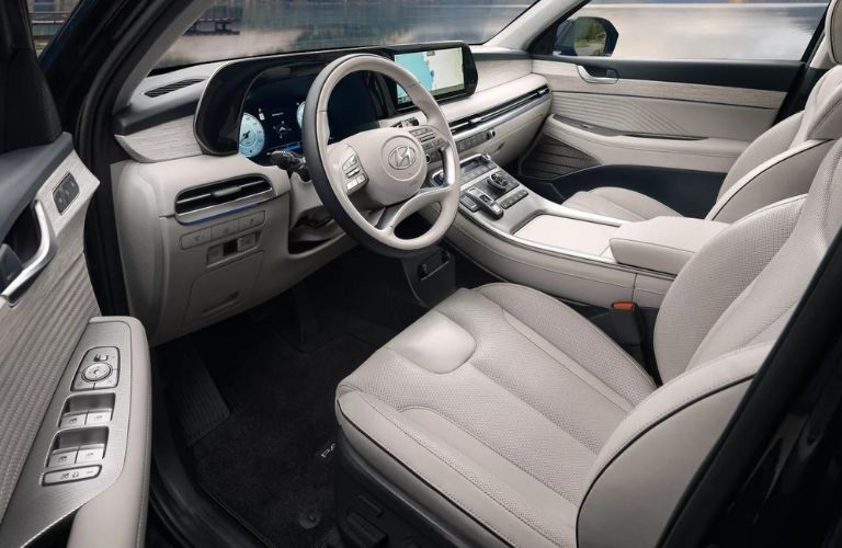 2024 Hyundai Palisade Steering Wheel and Dashboard