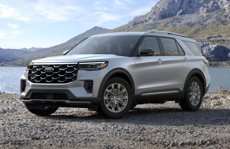 Iconic Silver Metallic 2025 Ford Explorer Front in the Mountains